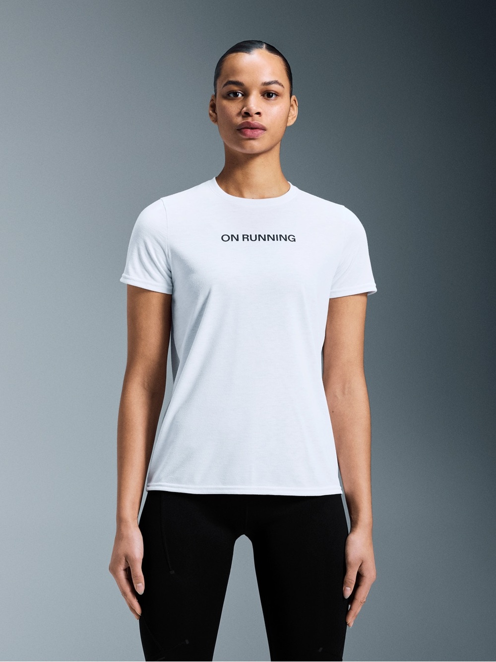 On Run-T in White - Large